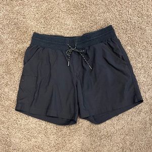 Womens Columbia shorts XL